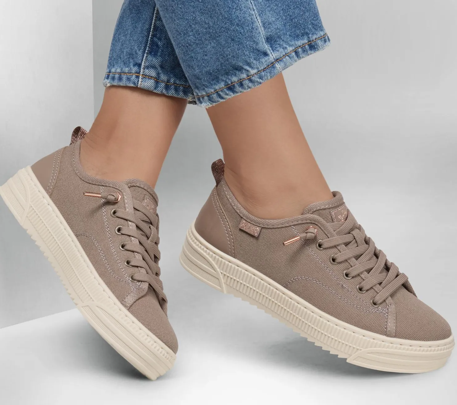 Slip-Ons|Canvas Shoes<SKECHERS BOBS Copa TAUPE