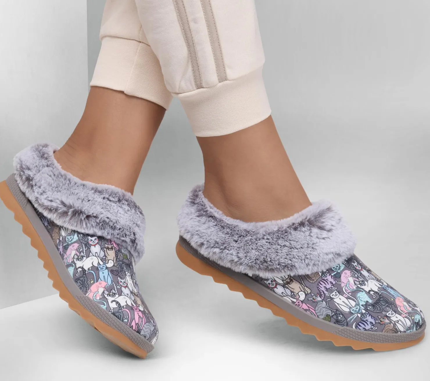 Slippers|Slip-Ons<SKECHERS BOBS Cozy Chill - Comfort Secured GRAY / MULTI