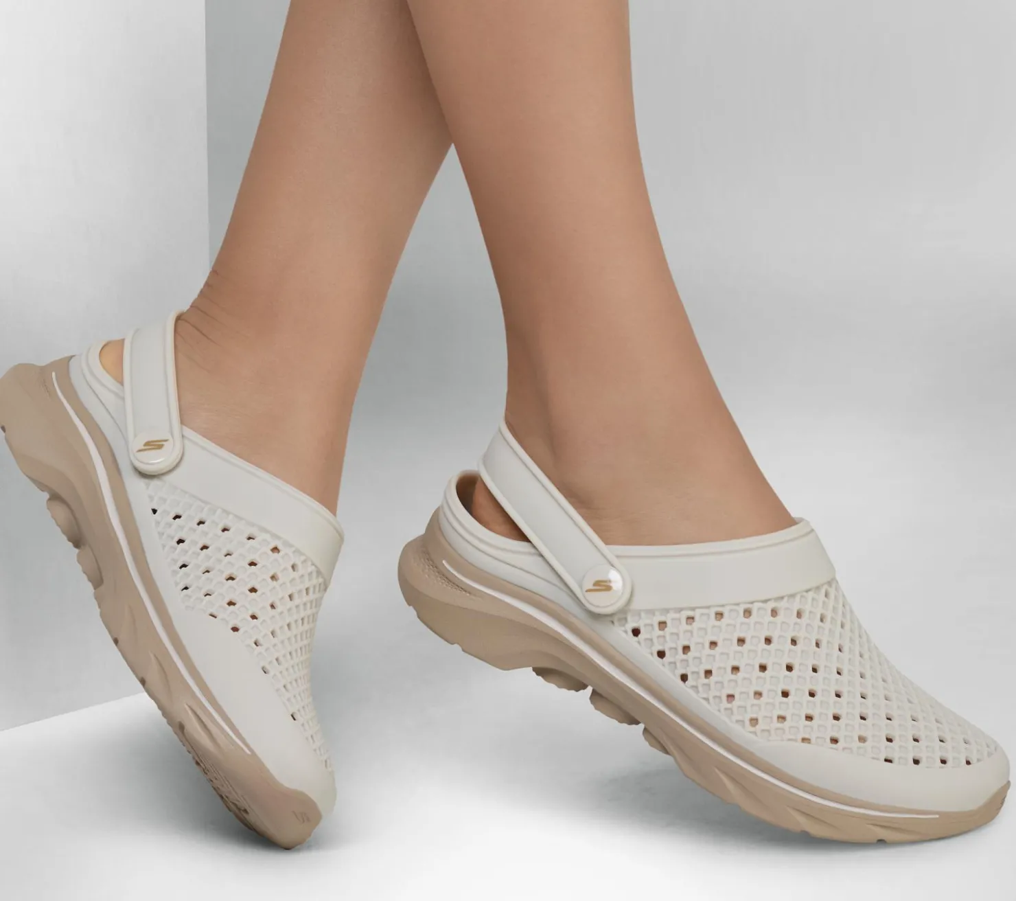 Slip-Ons<SKECHERS Foamies: GO WALK 7 - Joyous TAUPE