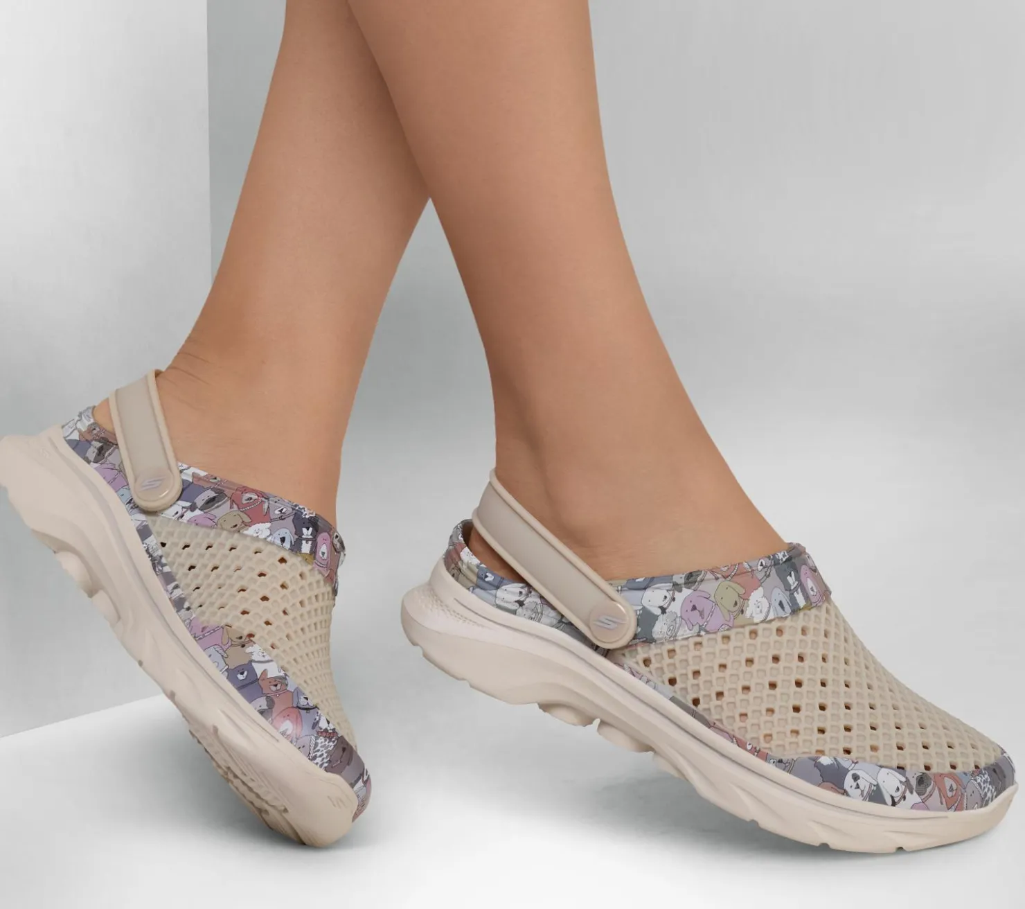 Slip-Ons<SKECHERS Foamies: GO WALK 7 - Puppy Party TAUPE / MULTI