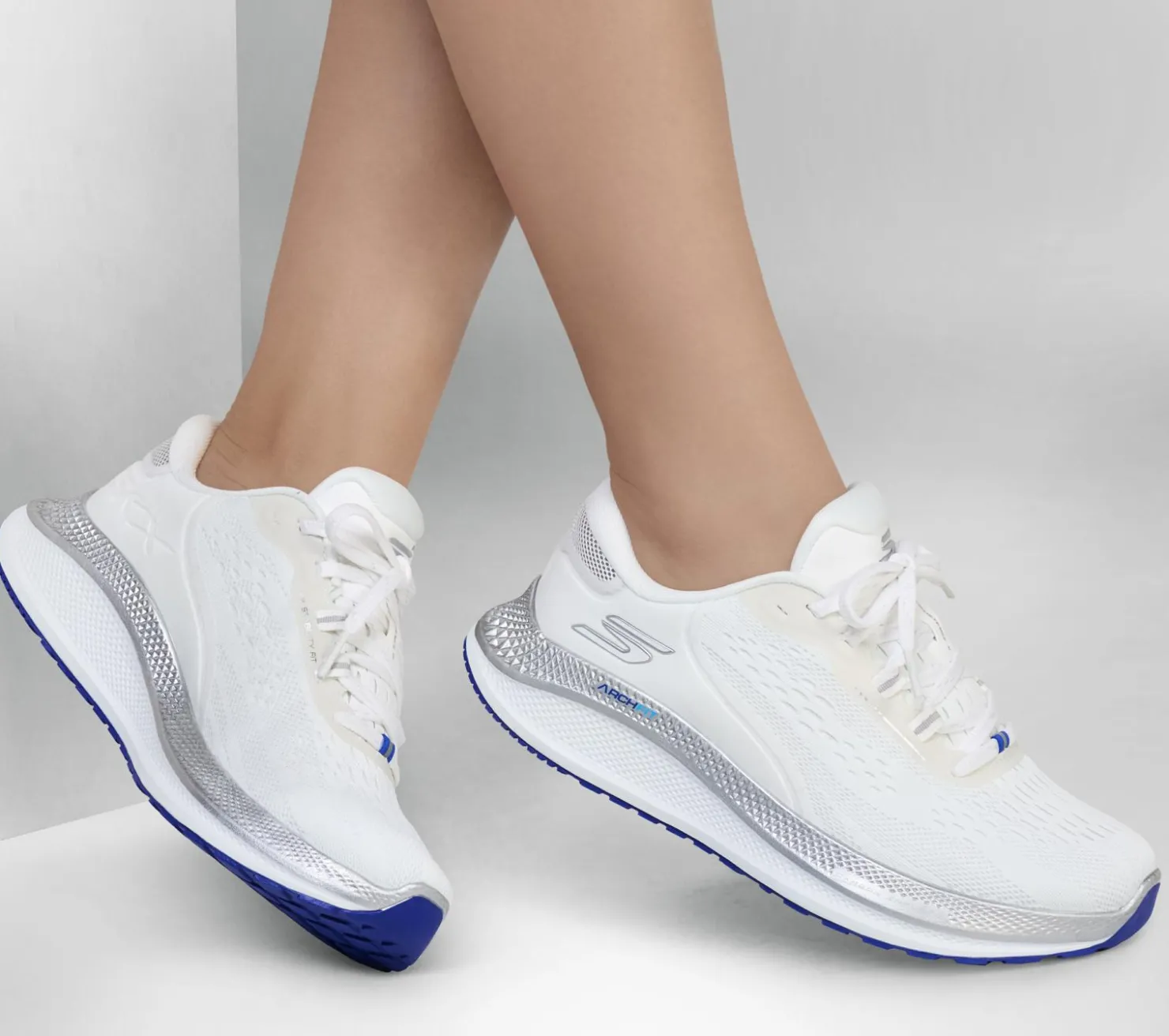 Lace Up|Athletic Sneakers<SKECHERS GO RUN Persistence 2 WHITE / SILVER