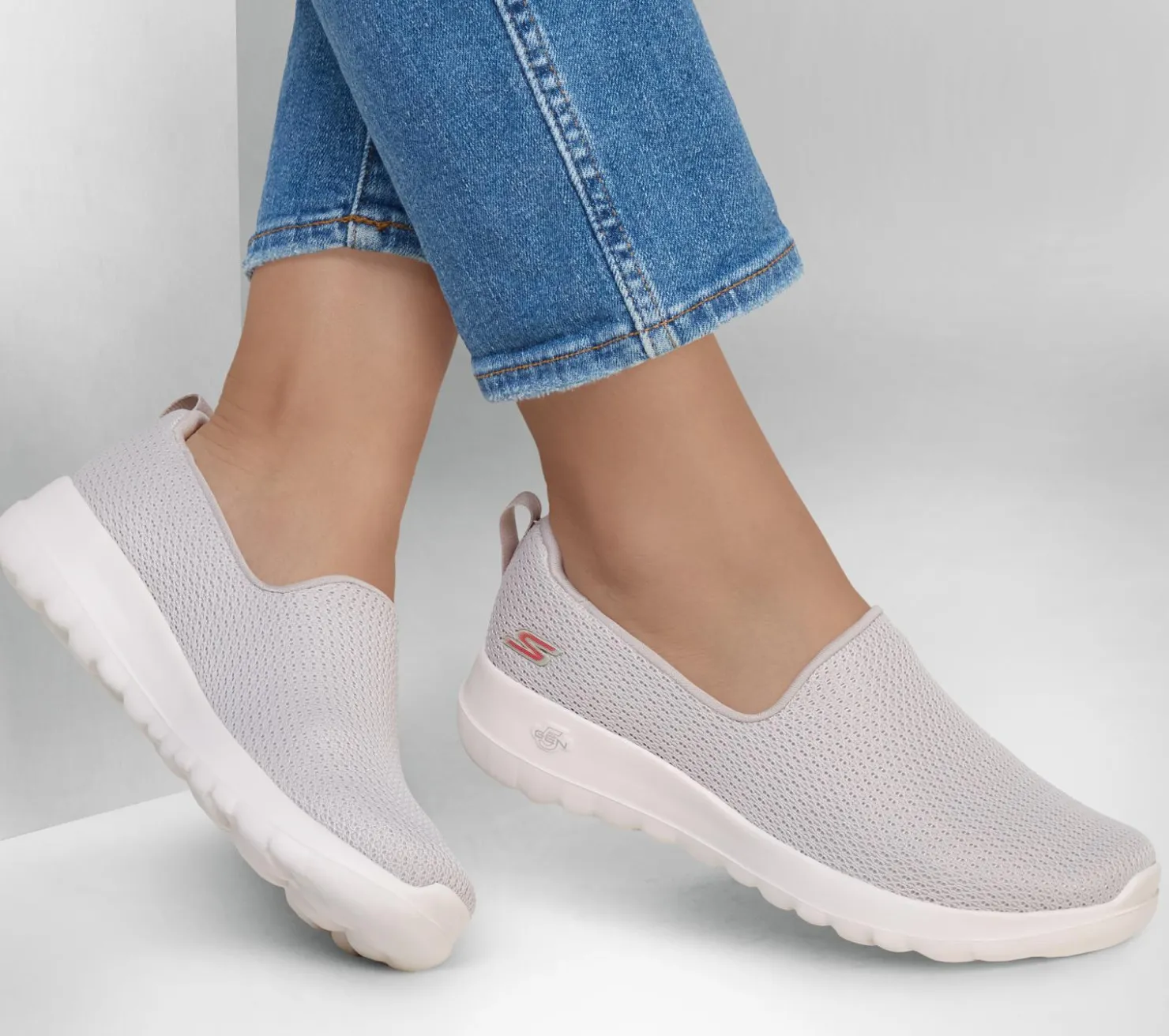 Slip-Ons|Casual Sneakers<SKECHERS GO WALK Joy - Aurora NATURAL