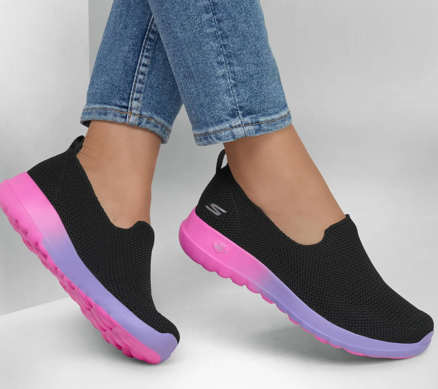 Slip-Ons|Casual Sneakers<SKECHERS GO WALK Joy - Nalini BLACK / MULTI
