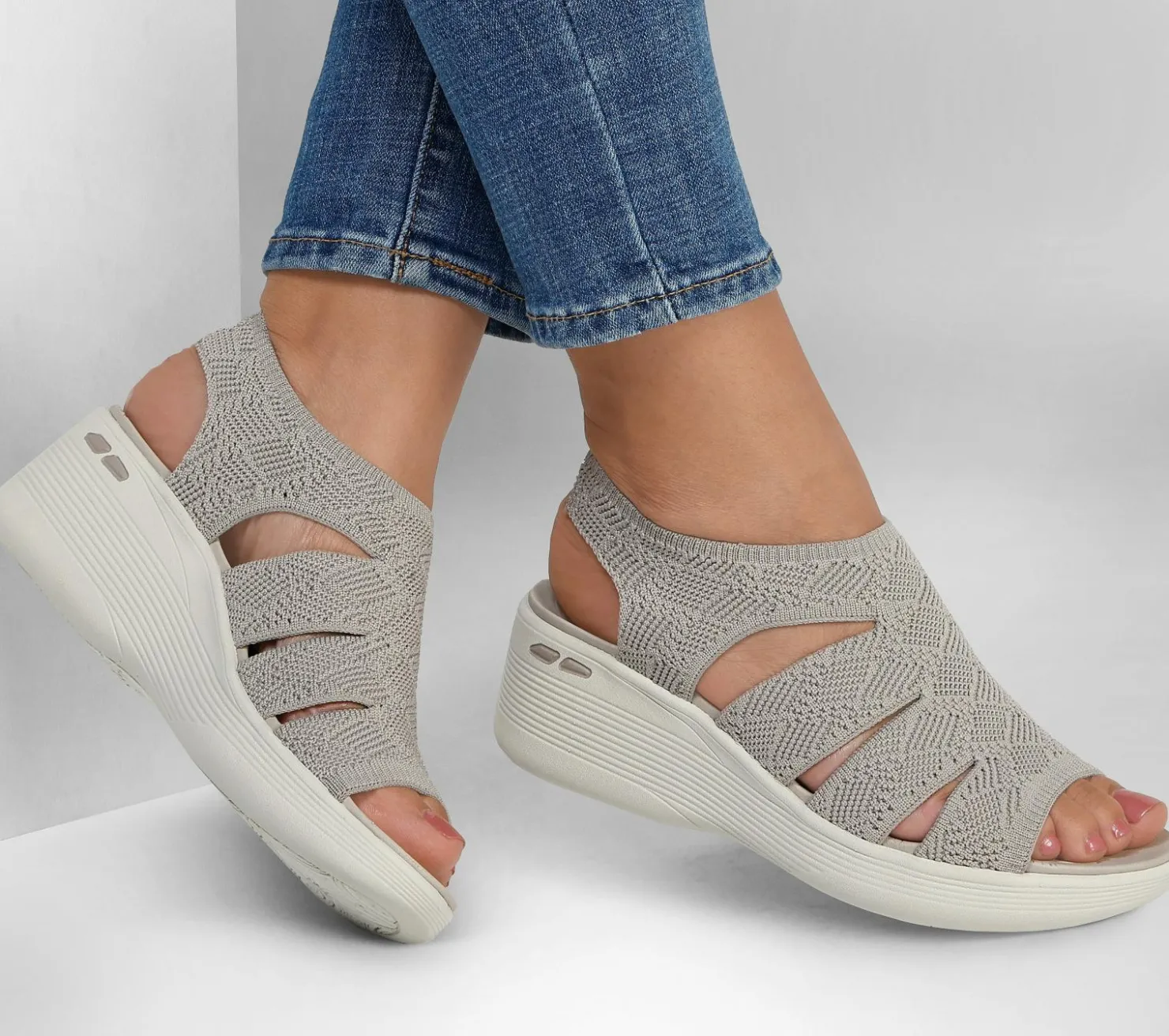 Sandals<SKECHERS Pier-Lite - Memory Maker TAUPE
