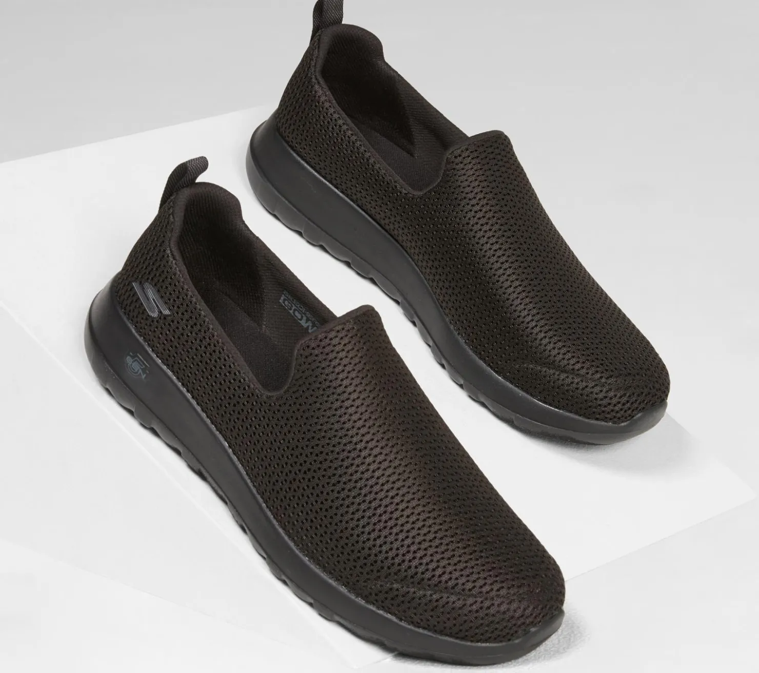 Slip-Ons|Casual Sneakers<SKECHERS GOwalk Max BLACK