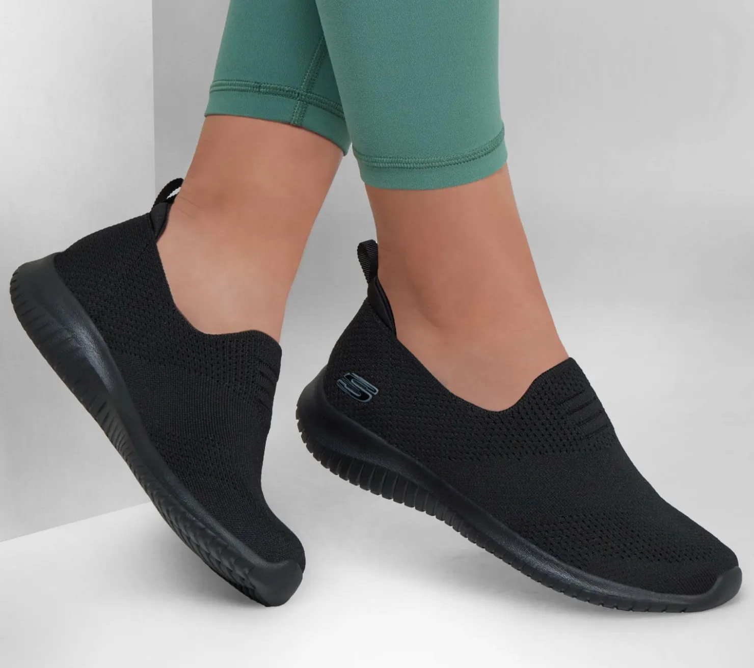 Athletic Sneakers<SKECHERS Ultra Flex - Harmonious BLACK